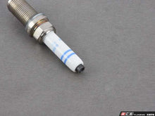 Load image into Gallery viewer, Porsche Spark Plug - Bosch 7432
