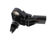 Load image into Gallery viewer, Porsche Manifold Absolute Pressure Sensor - Bosch 0261232022