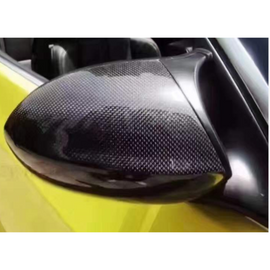 全新頭唇包圍（BMW 3系列專用）- E90碳纖維\亮黑牛角